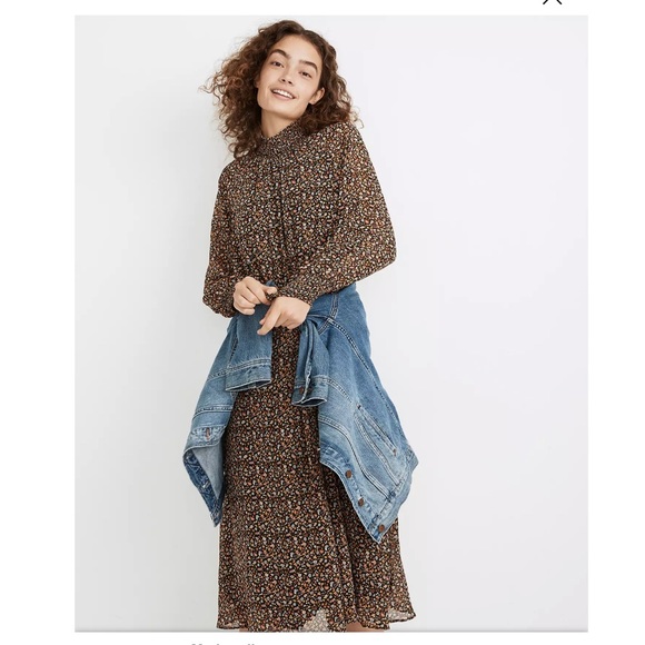 ❌Sold❌Madewell Resourced Georgette Smocked-Neck Midi Dress Folktale Paisley - Picture 3 of 8